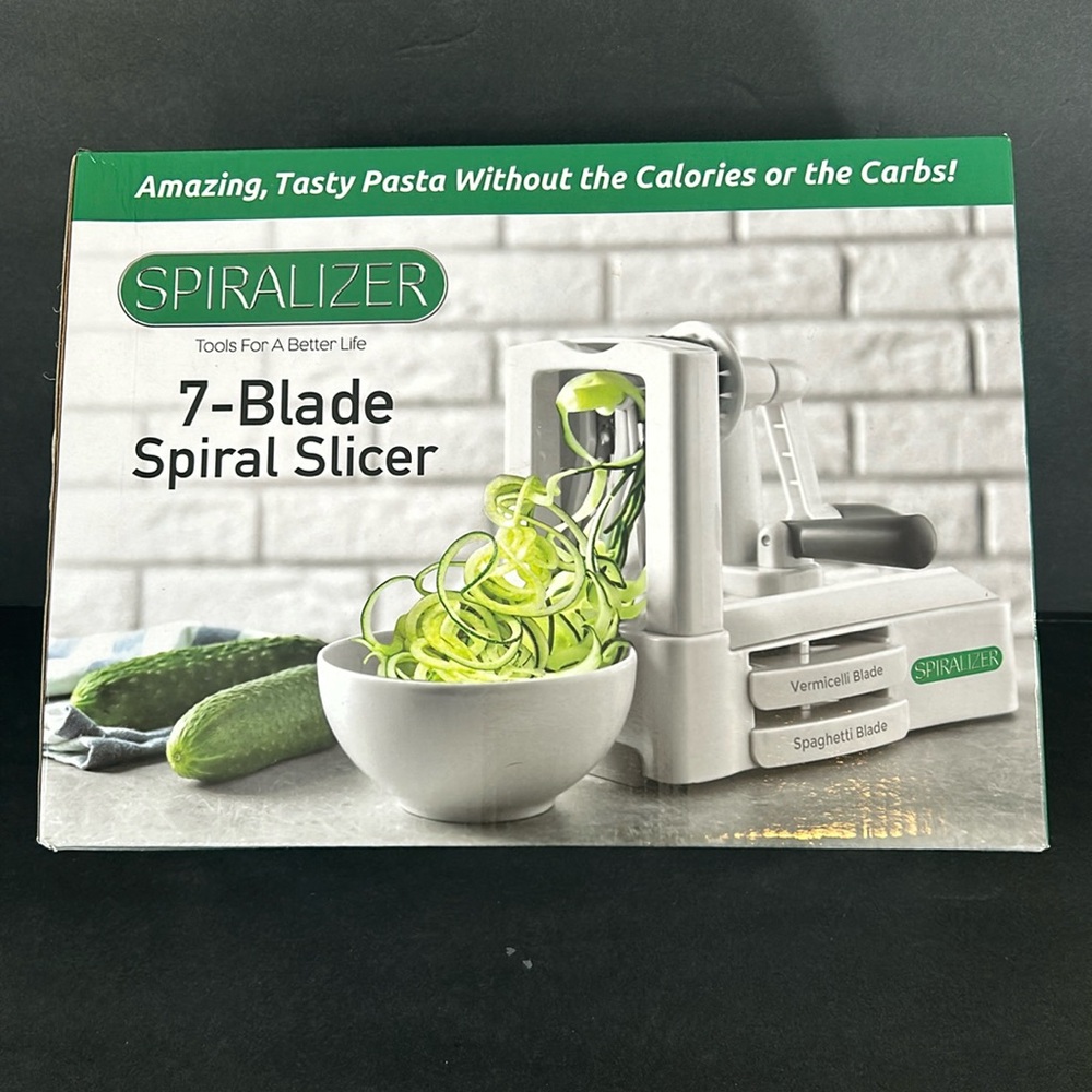 Spiralizer NIB 7 Stainless Steel Blades Spiral Slicer for Vegetables & Fruits